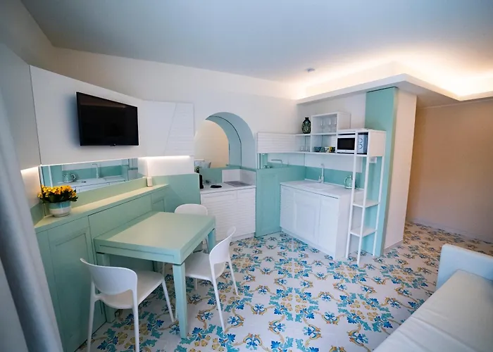 Adesi 15 - De Charme * トロペーア