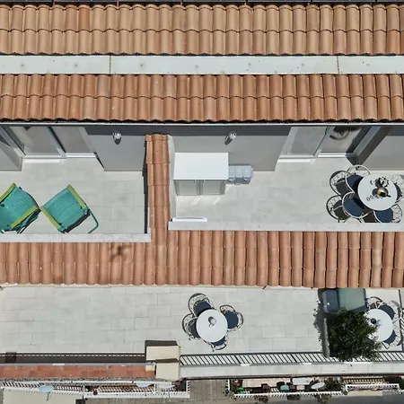 Apartament Adesi 15 - De Charme