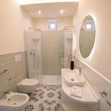 Adesi 15 - De Charme Apartament *