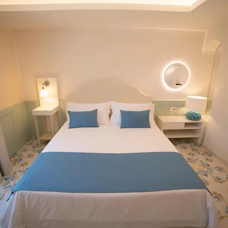 Adesi 15 - De Charme *