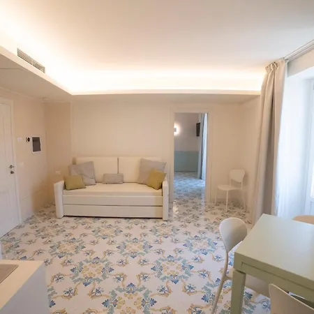 Adesi 15 - De Charme Tropea