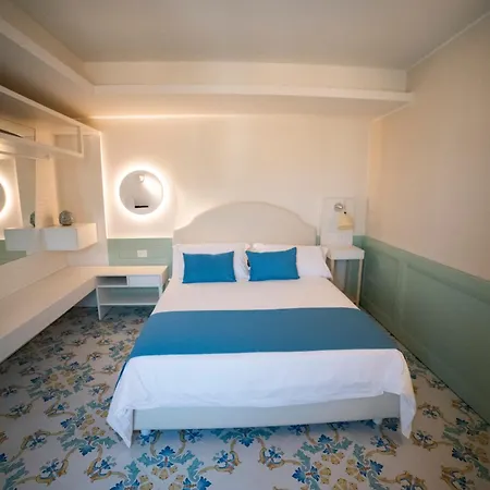 Adesi 15 - De Charme