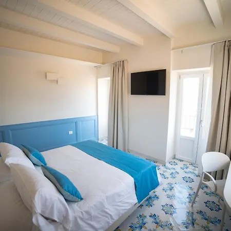 Adesi 15 - De Charme Apartament *