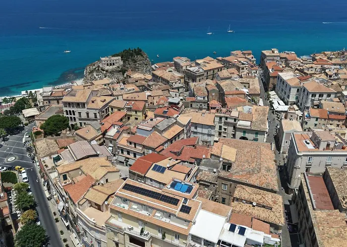 Adesi 15 - De Charme Lägenhet Tropea