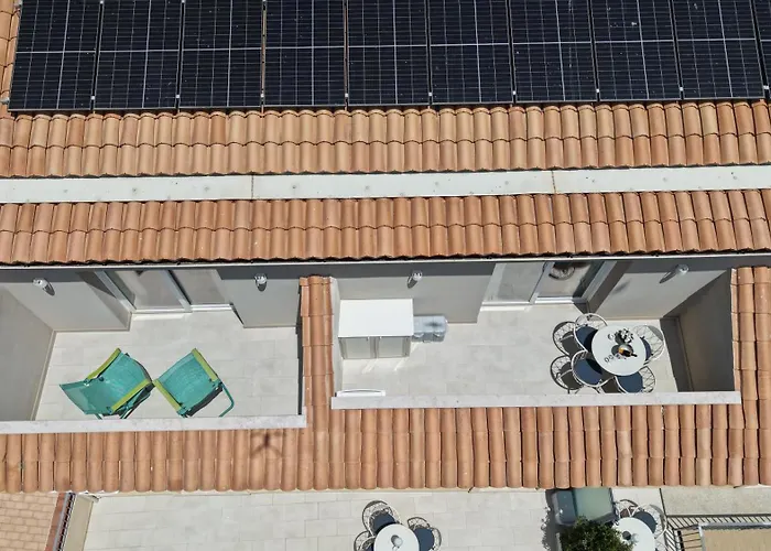 Adesi 15 - De Charme Lägenhet *