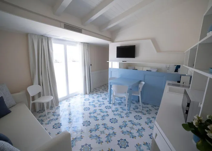 Апартаменты Adesi 15 - De Charme Тропея