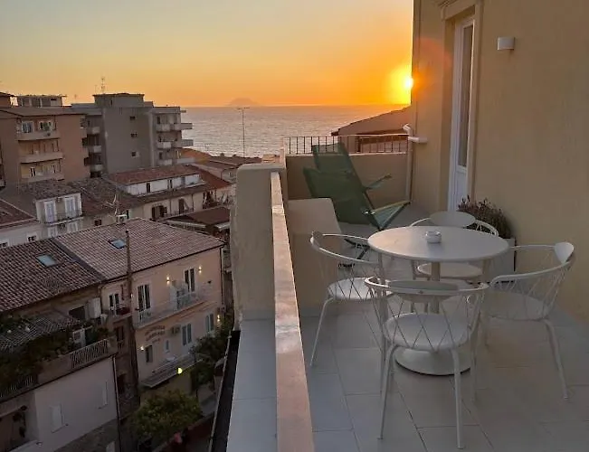 Adesi 15 - De Charme Lägenhet *